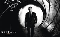  A nevem Bond, James Bond! Itt a sorozat �jabb darabja, Daniel Craig f�szerepl�s�vel  a Skyfall. emellett visszat�rnek a gallok is a moziv�szonra Asterix �s Obelix vezet�s�vel. 